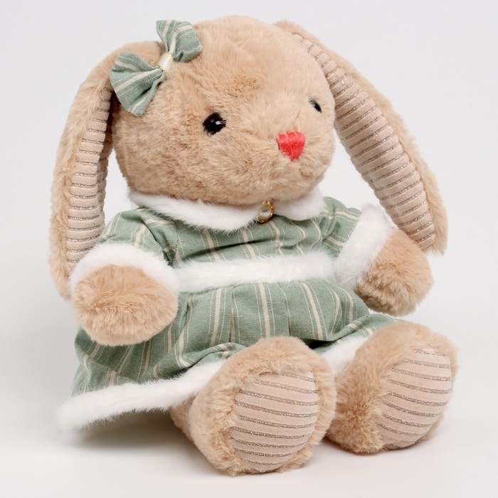 Мягкая игрушка Little Friend, заяйка в зеленом платье, 23 см Мягкая игрушка Little Friend, заяйка в зеленом платье, 23 см