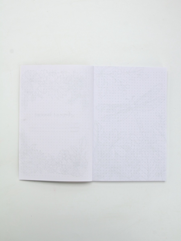 Ежедневник-смешбук раскраска антистресс  А5, 80 листов  Ежедневник-смешбук раскраска антистресс  А5, 80 листов "Счастье"