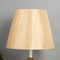 Лампа настольная &laquo;Курс&raquo; 1&times;40 Вт Е27+подсветка LED 5 Вт золото 25&times;25&times;40 см