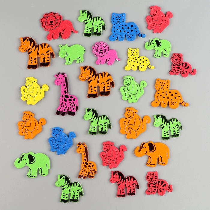 Набор фигурок из EVA на клеевой основе  Набор фигурок из EVA на клеевой основе "Животные", 13 гр, цвет МИКС