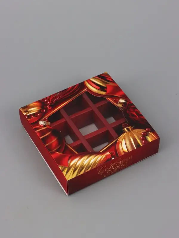 Коробка подарочная для 9 конфет &laquo;Красные и золотые шары&raquo; 14.5&times;14.5&times;3.5 см