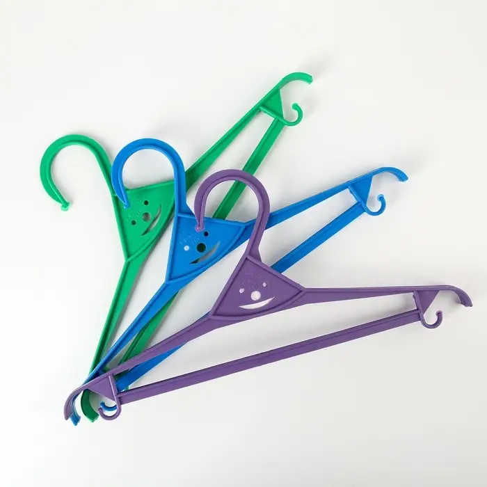 Плечики - вешалка для верхней одежды, размер 40-42, МИКС Плечики - вешалка для верхней одежды, размер 40-42, МИКС