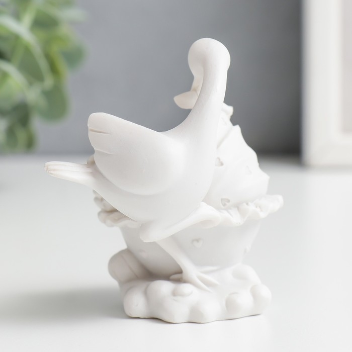 Фигурка полистоун  Фигурка полистоун "Аист с малышом" 7,5х5х6,2 см