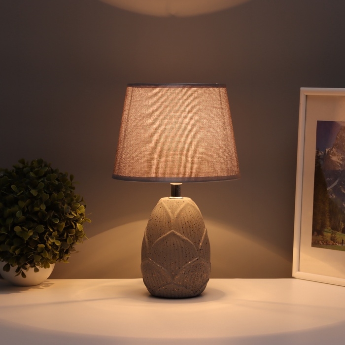 Лампа настольная Лампа настольная "Листья" 1х40Вт Е14 серый 20х20х34см