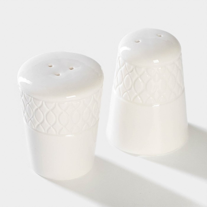 Набор для специй фарфоровый Magistro Argos, 2 предмета: солонка, перечница, 90 мл, 6×8 см, цвет белый Набор для специй фарфоровый Magistro Argos, 2 предмета: солонка, перечница, 90 мл, 6×8 см, цвет белый