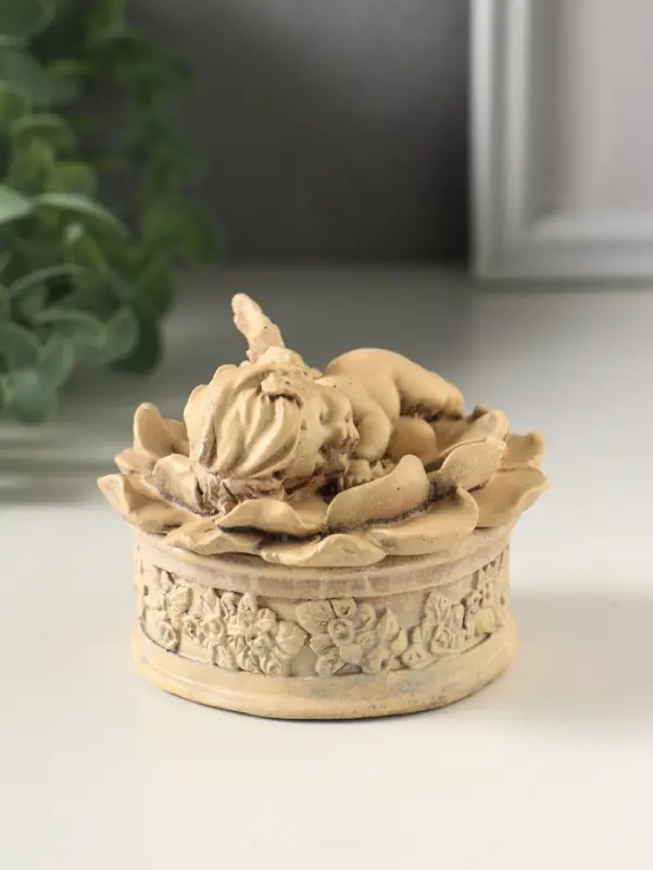 Шкатулка для украшений &laquo;Ангел в цветке&raquo;, 7&times;7 см, слоновая кость