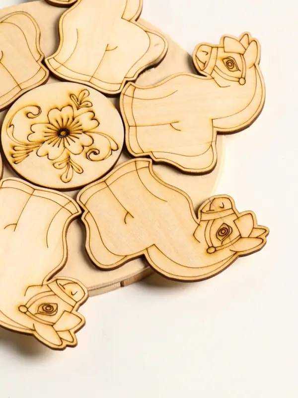 Подставка под горячее Лошадка, 20см, можжевельник Подставка под горячее Лошадка, 20см, можжевельник