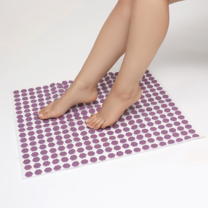 Ипликатор-коврик, основа спанбонд, 360 модулей, 56 × 62 см, цвет белый/лавандовый