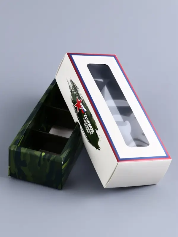 Коробка с обечайкой для 3 конфет, с окном «23 Февраля», 13×5×3.3 см Коробка с обечайкой для 3 конфет, с окном «23 Февраля», 13×5×3.3 см