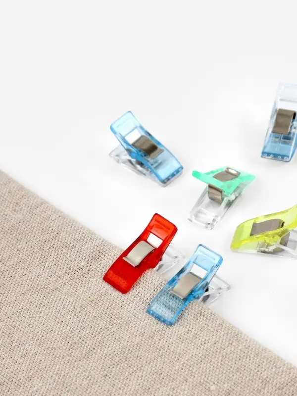 Зажимы для шитья и кроя/прищепки для шитья 1*2,7см (наб 50шт цена за наб) разноцвет в банке   109430