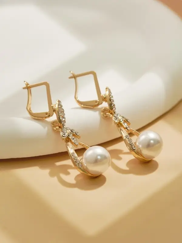 Серьги висячие &laquo;Жемчуг Грейс&raquo;, белые в золоте