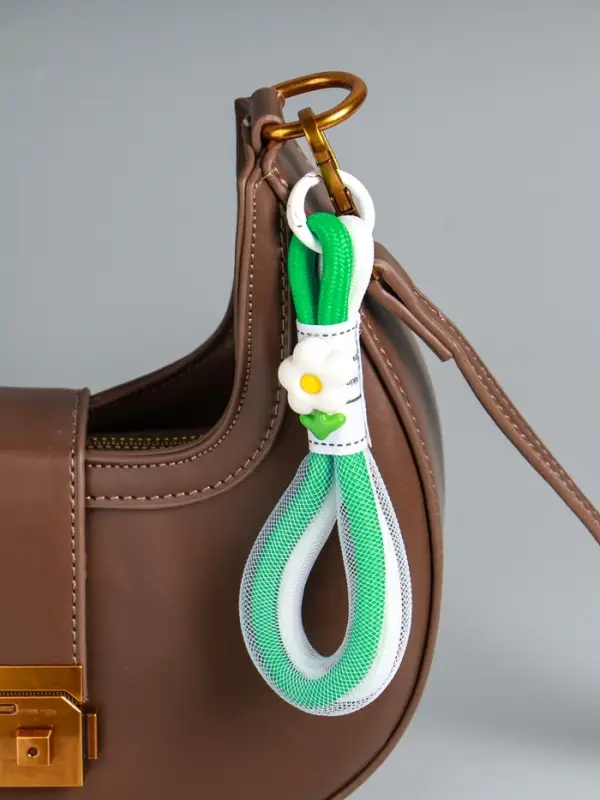 Брелок на карабине Брелок на карабине "Цветок. Шнур-сетка" двойной шнур 0,7 см бело-зелёный 14,5х2х1,7 см