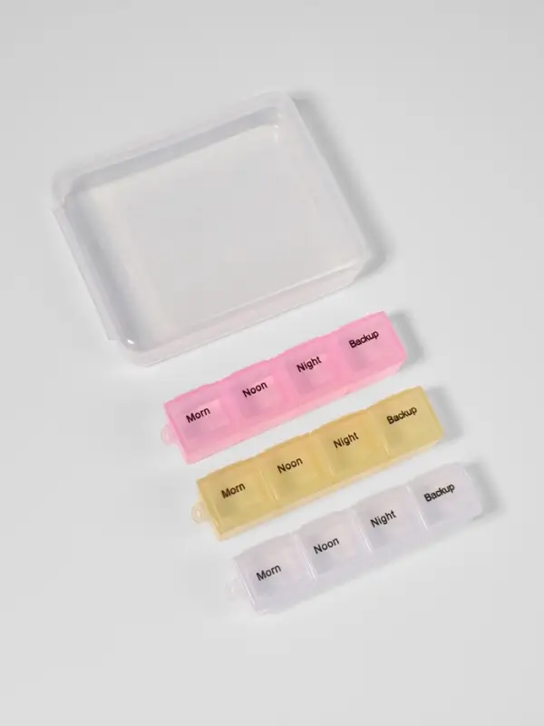 Таблетница - органайзер, английские буквы, утро/день/вечер/ночь, 3 контейнера по 4 секции, МИКС