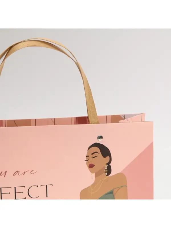 Пакет подарочный, упаковка, &laquo;Ты идеальна&raquo;, 30&times;20&times;10 см