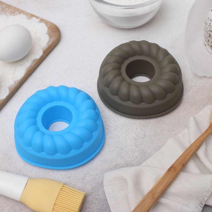 Форма для выпечки «Немецкий кекс. Косичка», силикон, d=11 см, цвет МИКС Форма для выпечки «Немецкий кекс. Косичка», силикон, d=11 см, цвет МИКС