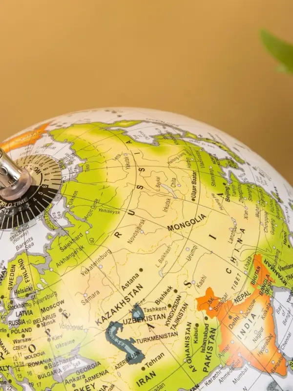 Глобус сувенирный, 23×20×32 см, подставка мрамор