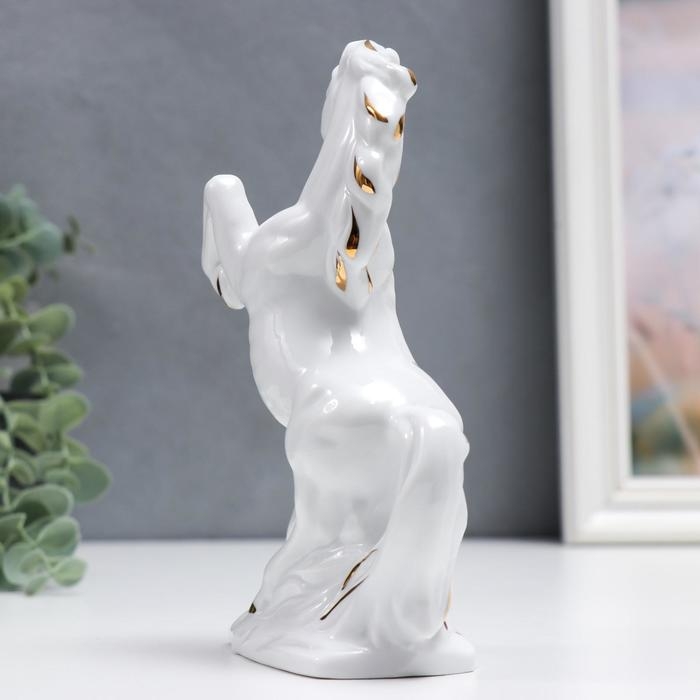 Сувенир керамика Сувенир керамика "Белоснежный конь на дыбах" с золотом 16,5 см