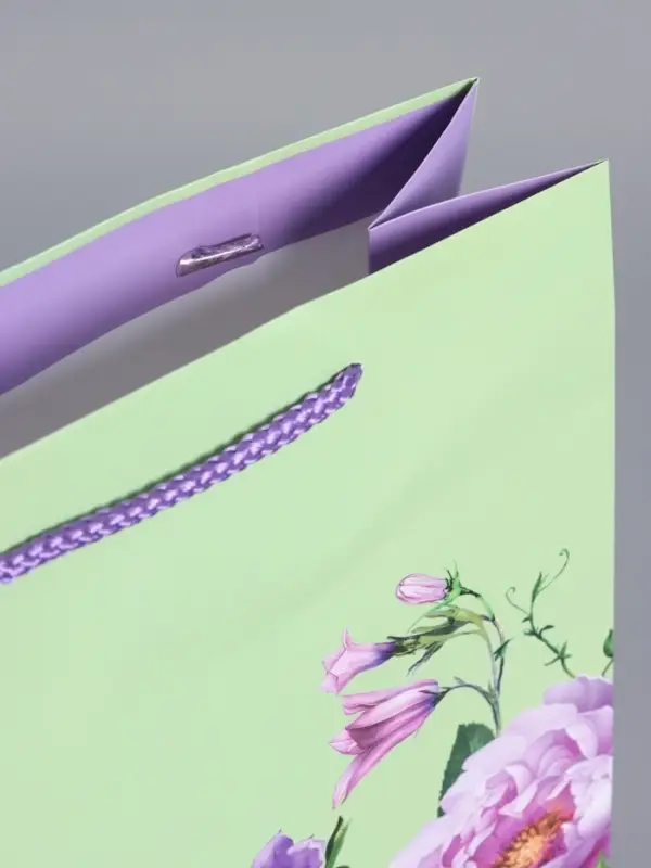 Пакет подарочный ламинированный "Цветы" 26 х 12 х 32 см