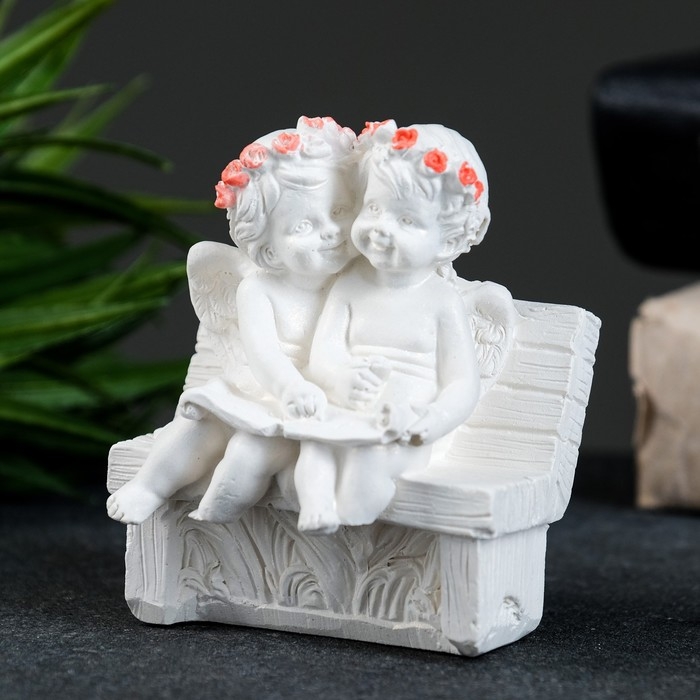 Фигура Фигура "Ангел на скамейке" перламутр, 8х7х5см