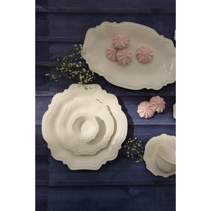 Блюдо фарфоровое овальное Magistro «Сюита», 35,5×23,5 см, цвет белый Блюдо фарфоровое овальное Magistro «Сюита», 35,5×23,5 см, цвет белый