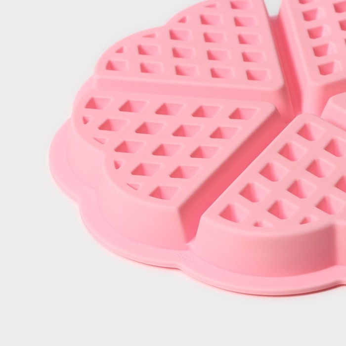 Форма для выпечки Доляна «Сладости. Венские вафли сердце», силикон, 21×2 см, 5 ячеек, цвет розовый Форма для выпечки Доляна «Сладости. Венские вафли сердце», силикон, 21×2 см, 5 ячеек, цвет розовый