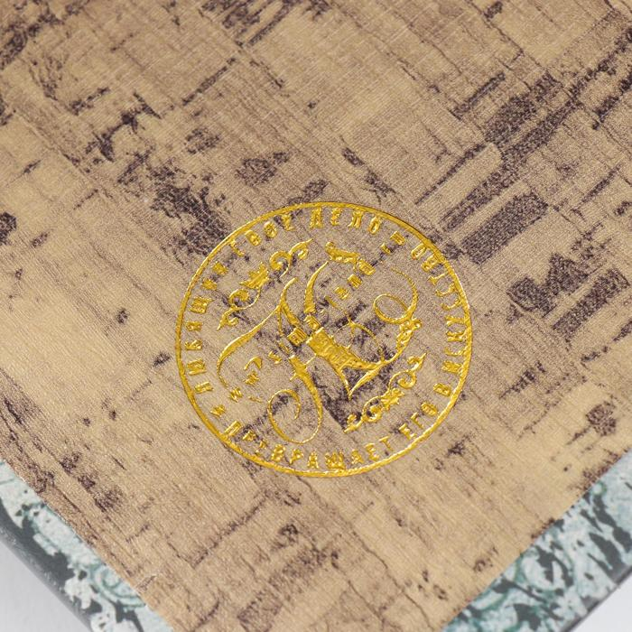 Сейф-книга дерево кожзам Сейф-книга дерево кожзам "Пираты. Рассказы" 21х13х5 см