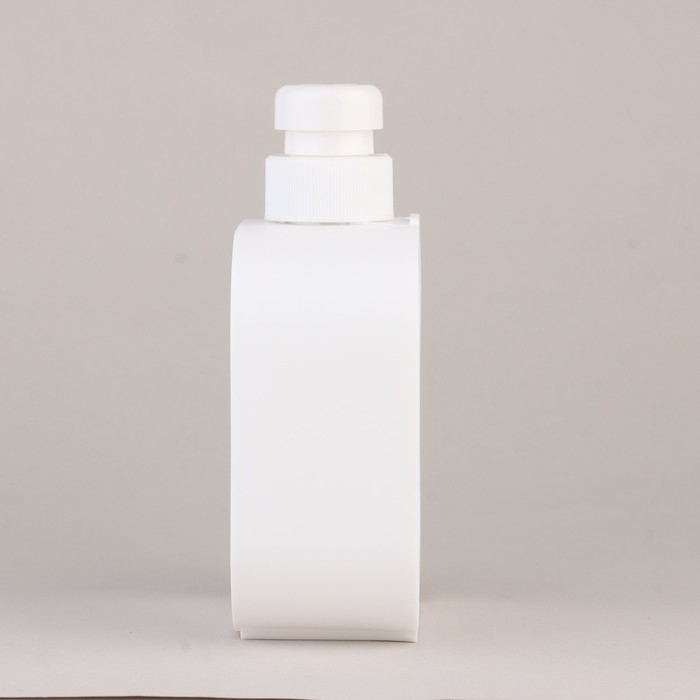 Дозатор для жидкого мыла «Эстетика», белый, 300 мл. Дозатор для жидкого мыла «Эстетика», белый, 300 мл.