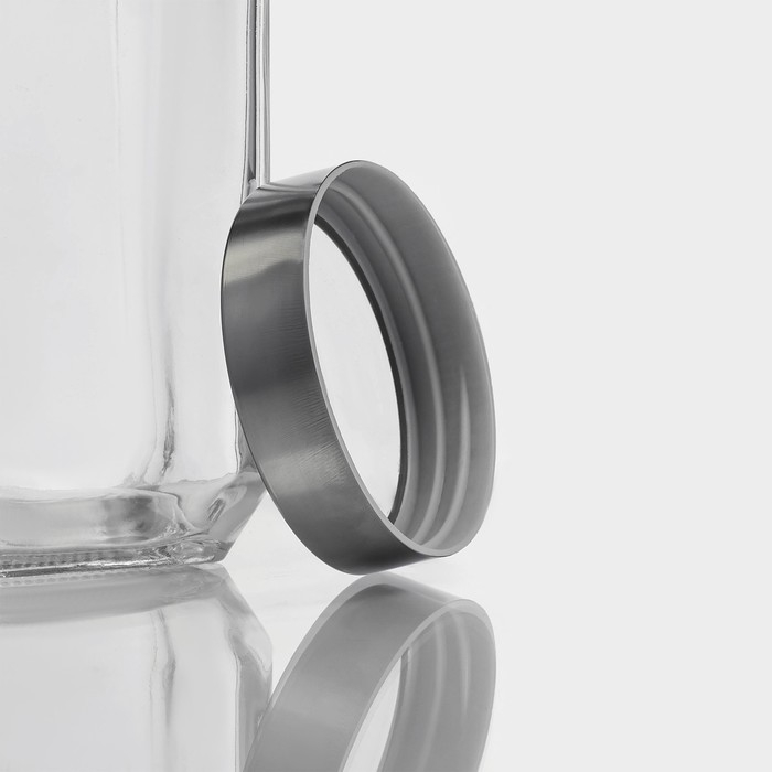 Банка стеклянная для хранения сыпучих продуктов Доляна «Призма», 1 л, 9×18,5 см, с металлической крышкой