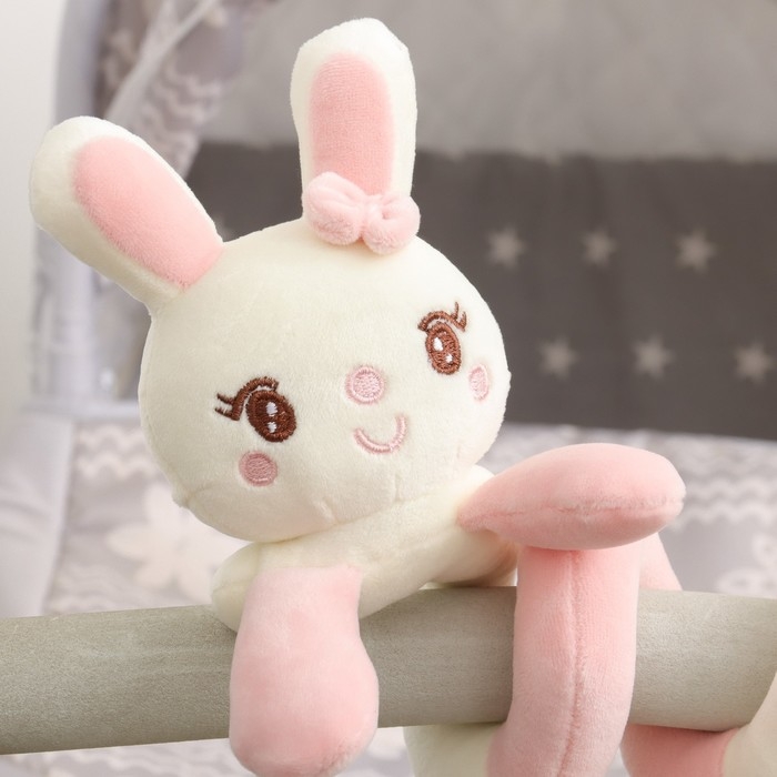 Растяжка - спираль с игрушками дуга на коляску / кроватку для малышей «Милая Зайка», с пищалкой, прорез., Крошка Я Растяжка - спираль с игрушками дуга на коляску / кроватку для малышей «Милая Зайка», с пищалкой, прорез., Крошка Я