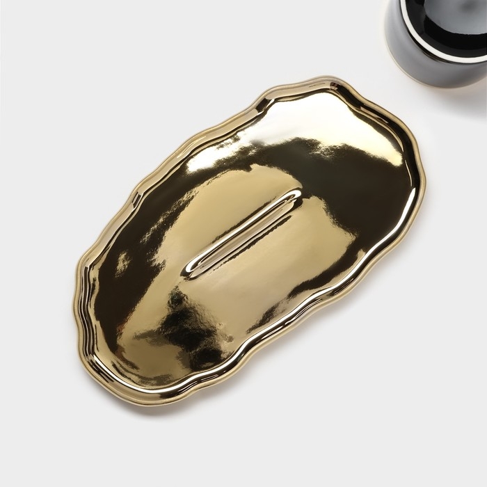 Чайная пара керамическая «Роскошь», 3 предмета: кружка 250 мл, блюдце 23,5×13 см, ложка, цвет чёрный Чайная пара керамическая «Роскошь», 3 предмета: кружка 250 мл, блюдце 23,5×13 см, ложка, цвет чёрный