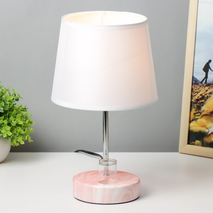 Настольная лампа  Настольная лампа "Аэлита" 1х40Вт E14 розовый 18х18х31см RISALUX
