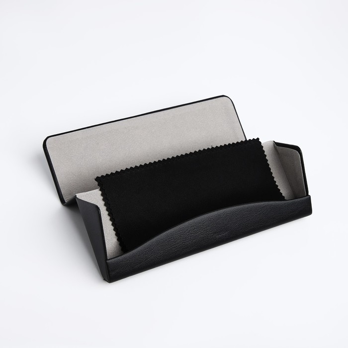 Футляр для очков на магните, длина 16,2 см, цвет чёрный Футляр для очков на магните, длина 16,2 см, цвет чёрный