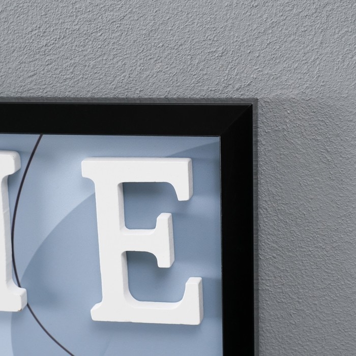 Фоторамка пластик на 5 фото 9х13 см  Фоторамка пластик на 5 фото 9х13 см "Дом" с прищепками, чёрная 60х40х2 см