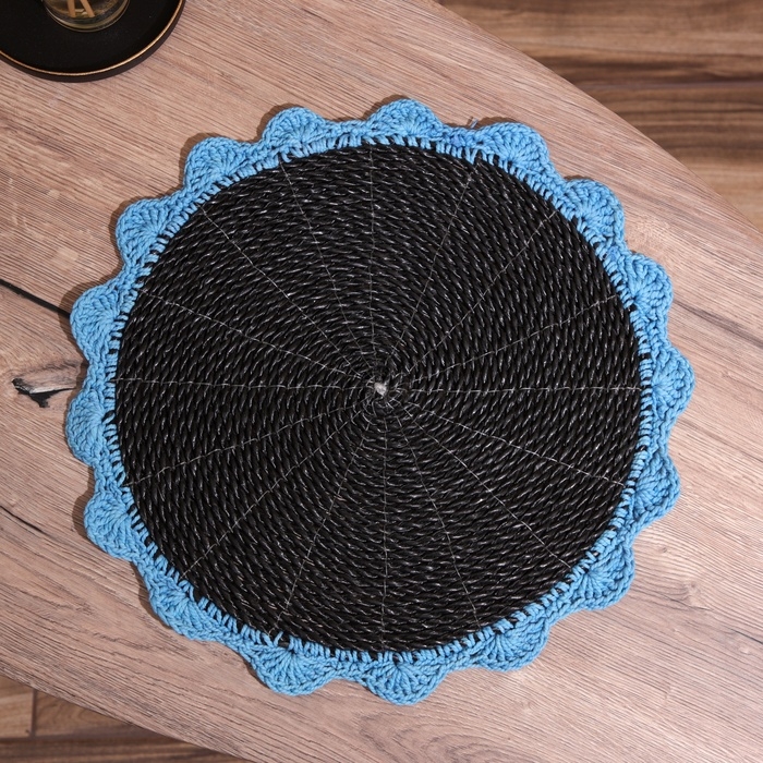 Коврик плетёный круглый 38 см Коврик плетёный круглый 38 см