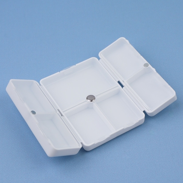 Таблетница - органайзер, 10 × 7 × 2,5 см, 7 секций, цвет белый Таблетница - органайзер, 10 × 7 × 2,5 см, 7 секций, цвет белый