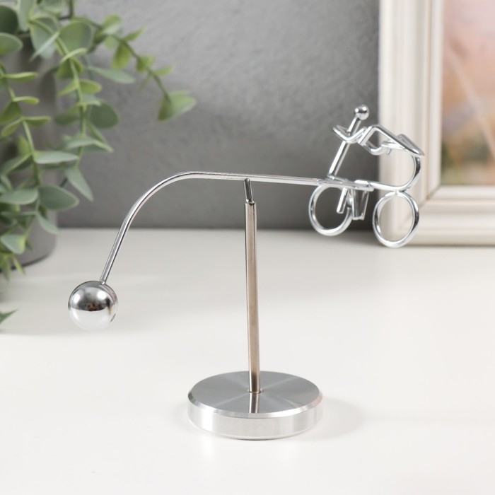 Маятник металл Маятник металл "Балансир. Велосипедист" 15,5х4,8х12,8 см