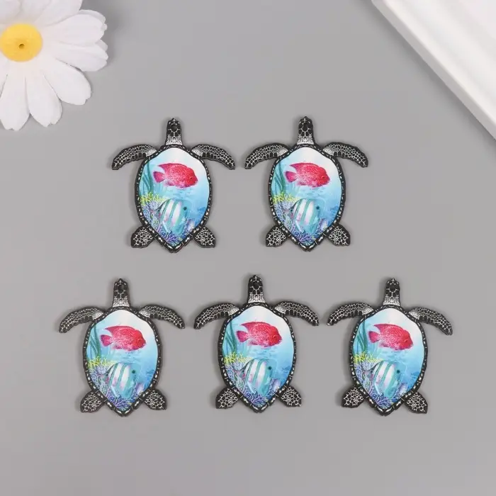 Декор для творчества дерево Декор для творчества дерево "Черепаха с рыбками на панцире" 4,4х4х0,3 см