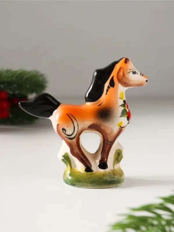 Сувенир Мустанг, 8х8,5х3 см, гжель, цвет Сувенир Мустанг, 8х8,5х3 см, гжель, цвет