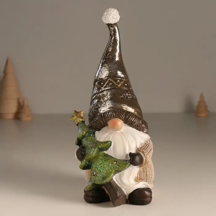 Фигурка светящаяся полистоун &laquo;Дед Мороз в колпаке, с ёлкой&raquo;, беж и шоколад, 10.5&times;10.5&times;22 см