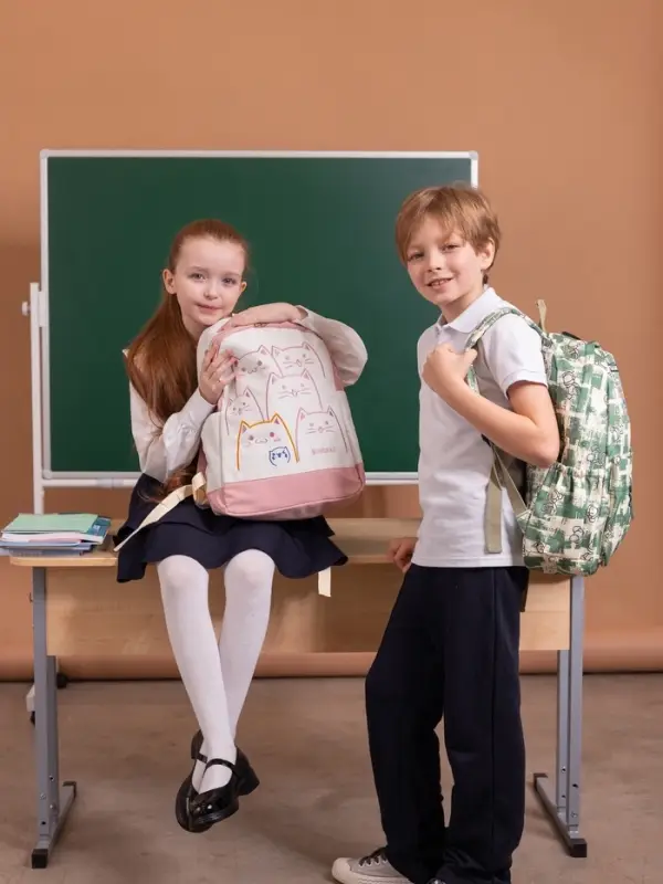 Рюкзак школьный на молнии, с карманами, с принтом, размер 28.5&times;12&times;41 см, зелёный