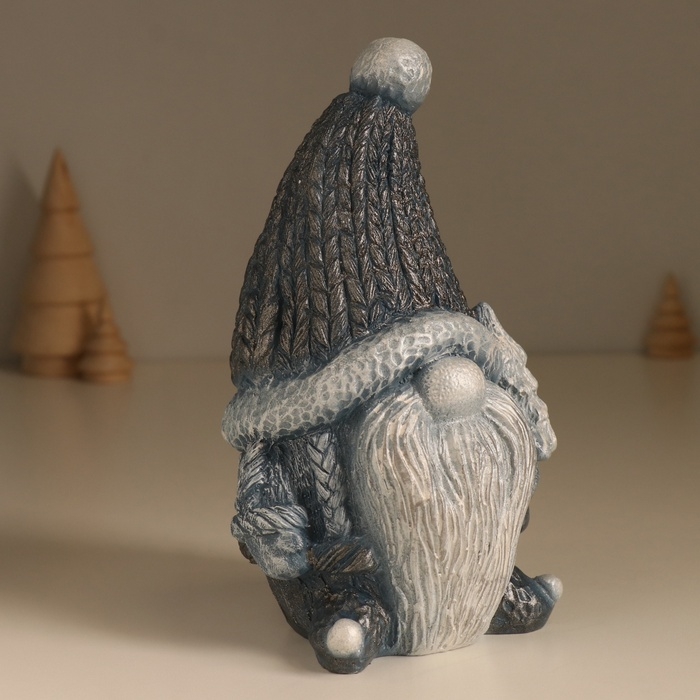 Фигурка  Фигурка "Новогодний гном"  19 х11 х 10,5 см.