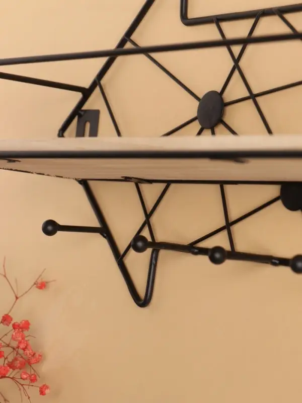 Вешалка настенная с полкой 26&times;9 см &laquo;Стрелка&raquo;, крючки декоративные, с подсветкой, 5 крючков, чёрная