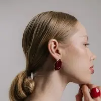 Серьги большие &laquo;Мятый овал&raquo;, акрил, бордовые в золоте