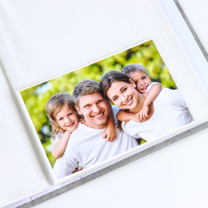 Фотоальбом на 200 фото 10х15 см Фотоальбом на 200 фото 10х15 см "Классика" золотые линии МИКС 23,5х18,5х5,5 см