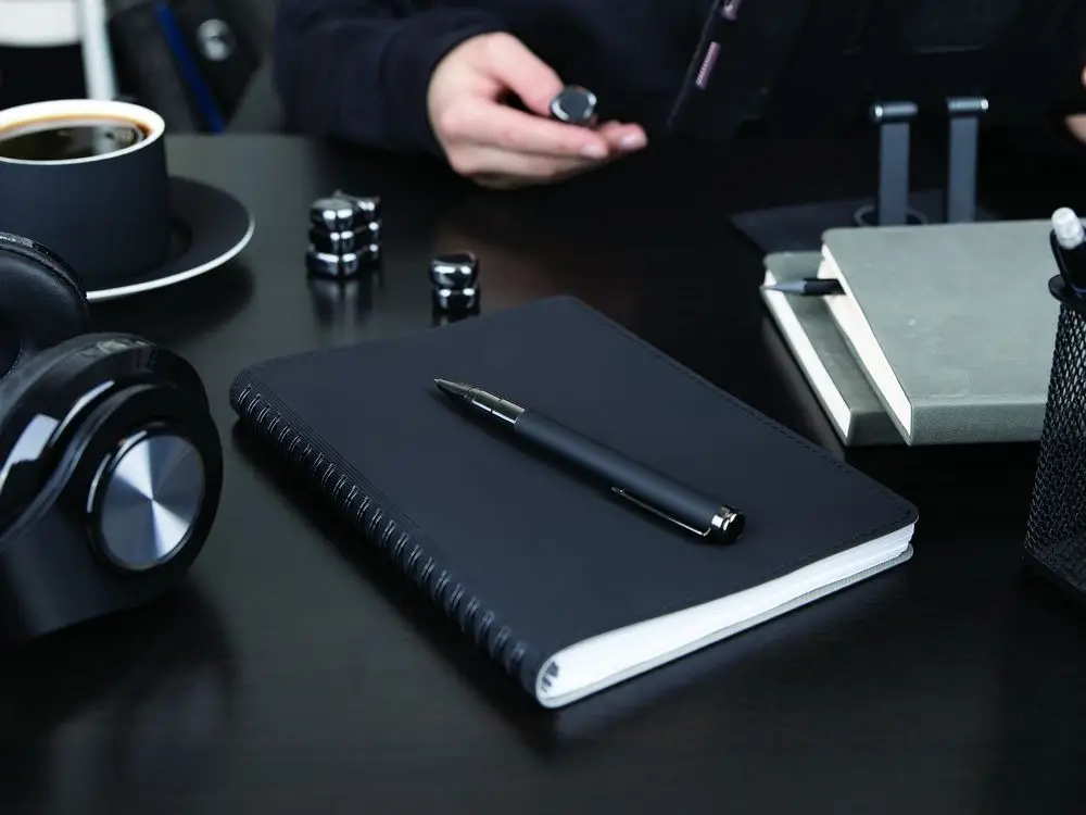 Ручка шариковая Kugel Gunmetal, белая