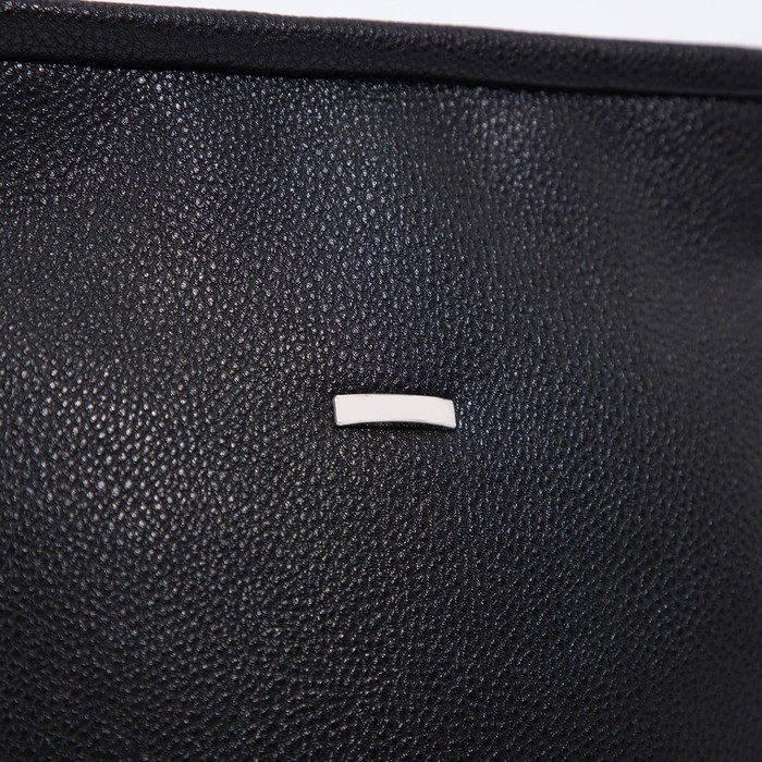 Сумка кросс-боди на молнии, цвет чёрный Сумка кросс-боди на молнии, цвет чёрный