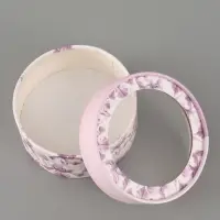 Коробка подарочная тубус с окном &laquo;Нежные ирисы&raquo;, 12&times;12&times;5 см