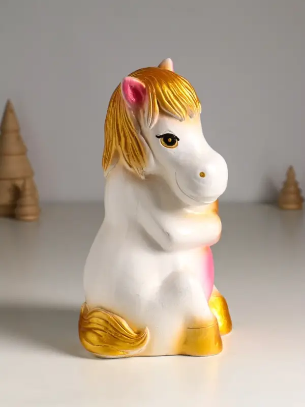 Копилка Копилка "Лошадь с сердцем" 23 см, белый с золотом