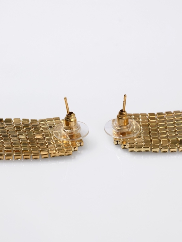 Серьги висячие со стразами «Водопад» мягкий квадрат, цвет белый в золоте Серьги висячие со стразами «Водопад» мягкий квадрат, цвет белый в золоте