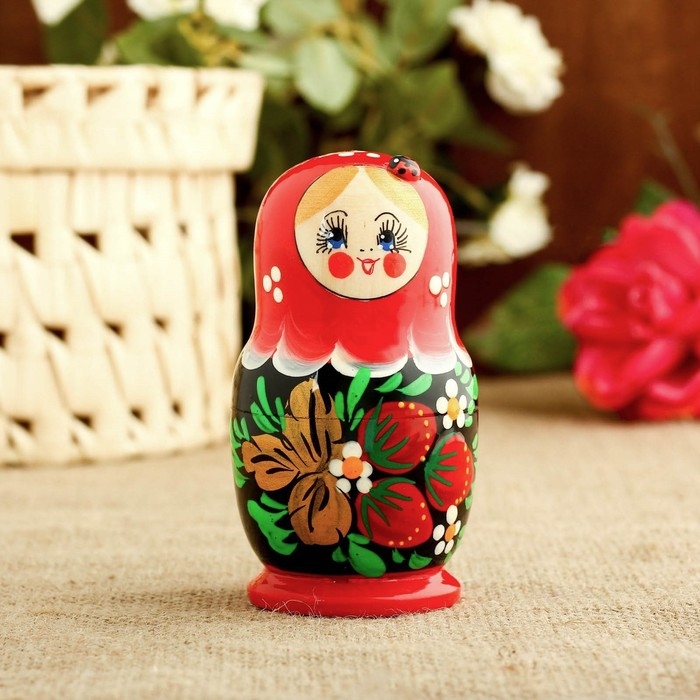 Матрёшка «Божья коровка», красный платок, 5 кукольная, 9-11 см Матрёшка «Божья коровка», красный платок, 5 кукольная, 9-11 см